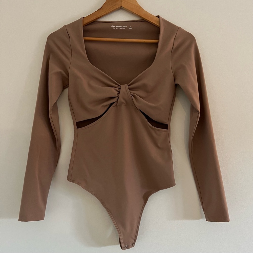Abercrombie & Fitch Tan Double Layer Cut Out Bodysuit Size Small